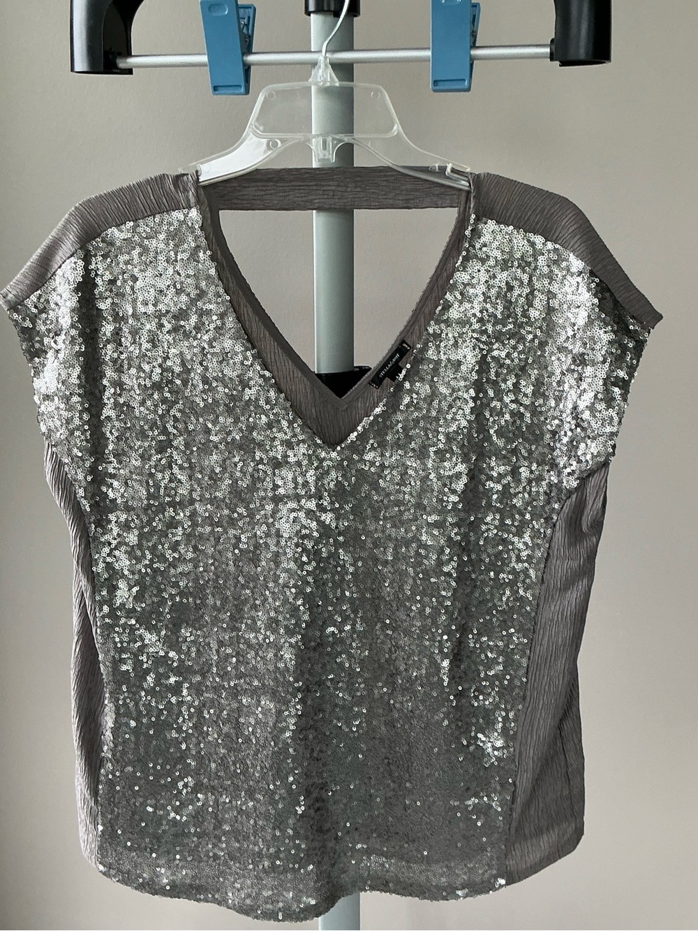 Stella & Dot Silver Sequin V-Neck Tank